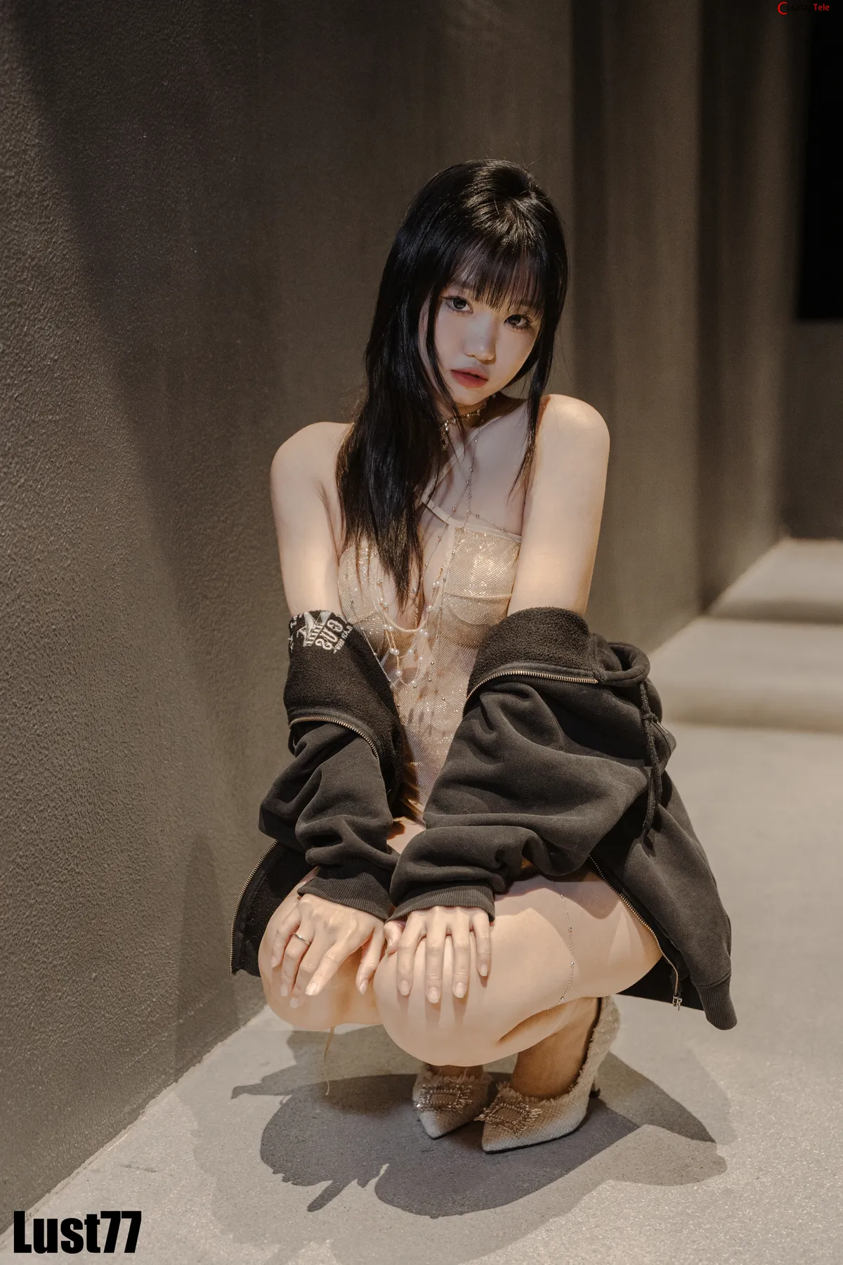 柒柒不可爱 (QiQi is not cute) – Paper Drunk and Golden Fan “90 photos and 1 video” 第12张图