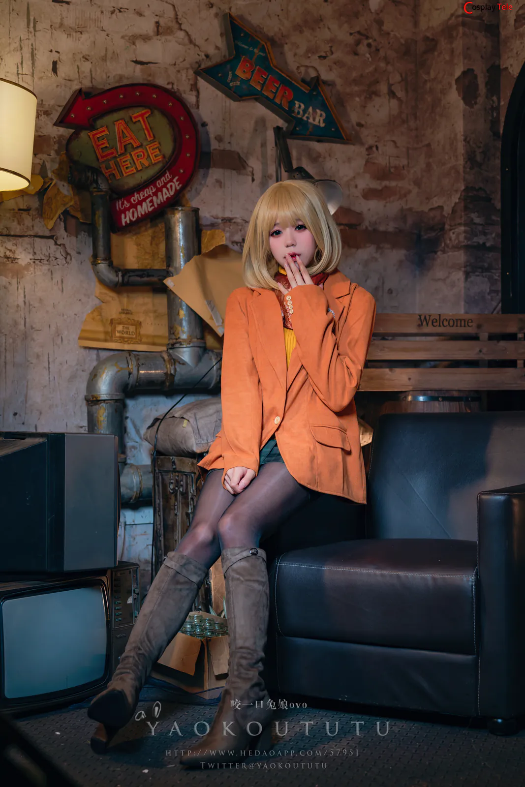 咬一口兔娘ovo (Yaokoututu) cosplay Ashley Graham – Resident Evil “58 photos and 1 video” 第1张图