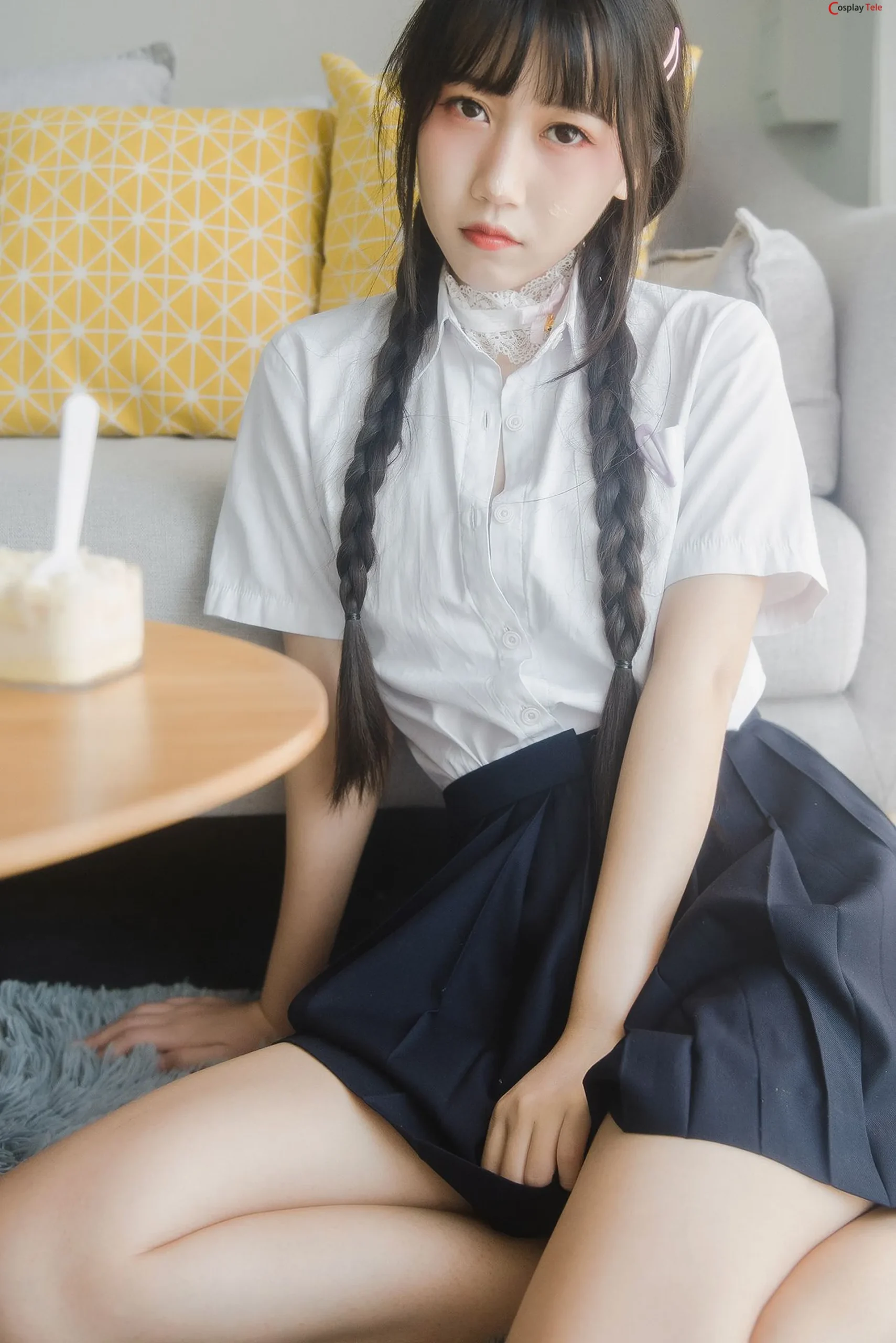 不呆猫 (budaidaimao) – Cream girl “80 photos and 4 videos” 第1张图