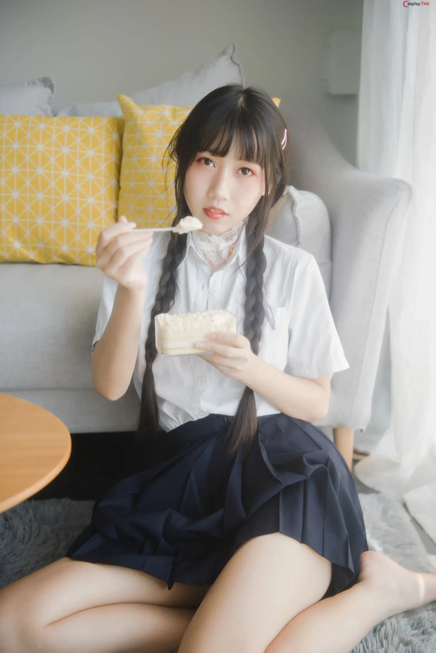 不呆猫 (budaidaimao) – Cream girl “80 photos and 4 videos” 第23张图