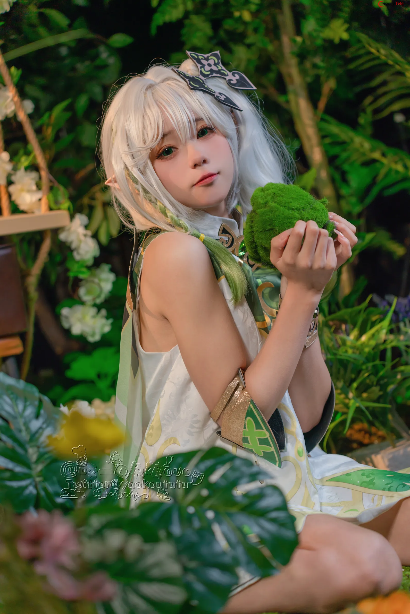 咬一口兔娘ovo (Yaokoututu) cosplay Nahida – Genshin Impact “40 photos” 第16张图