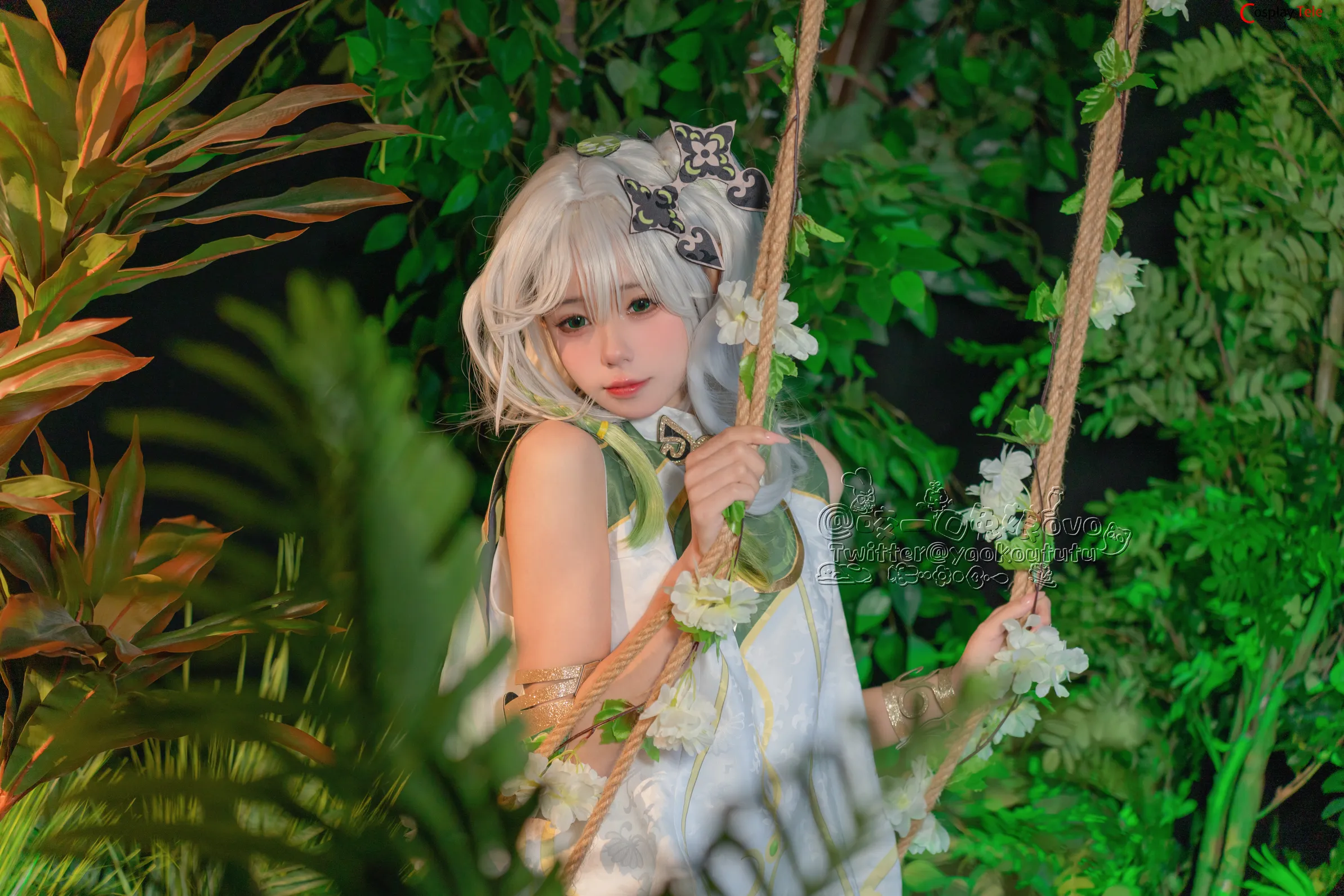 咬一口兔娘ovo (Yaokoututu) cosplay Nahida – Genshin Impact “40 photos” 第3张图