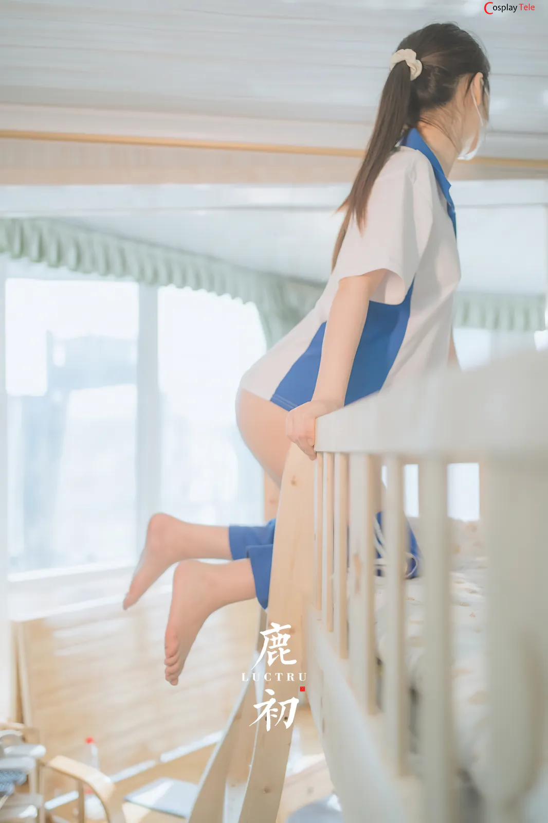 鹿初 (Shika-hatsu) – Busty School Girl In Uniform “46 photos and 1 video” 第16张图