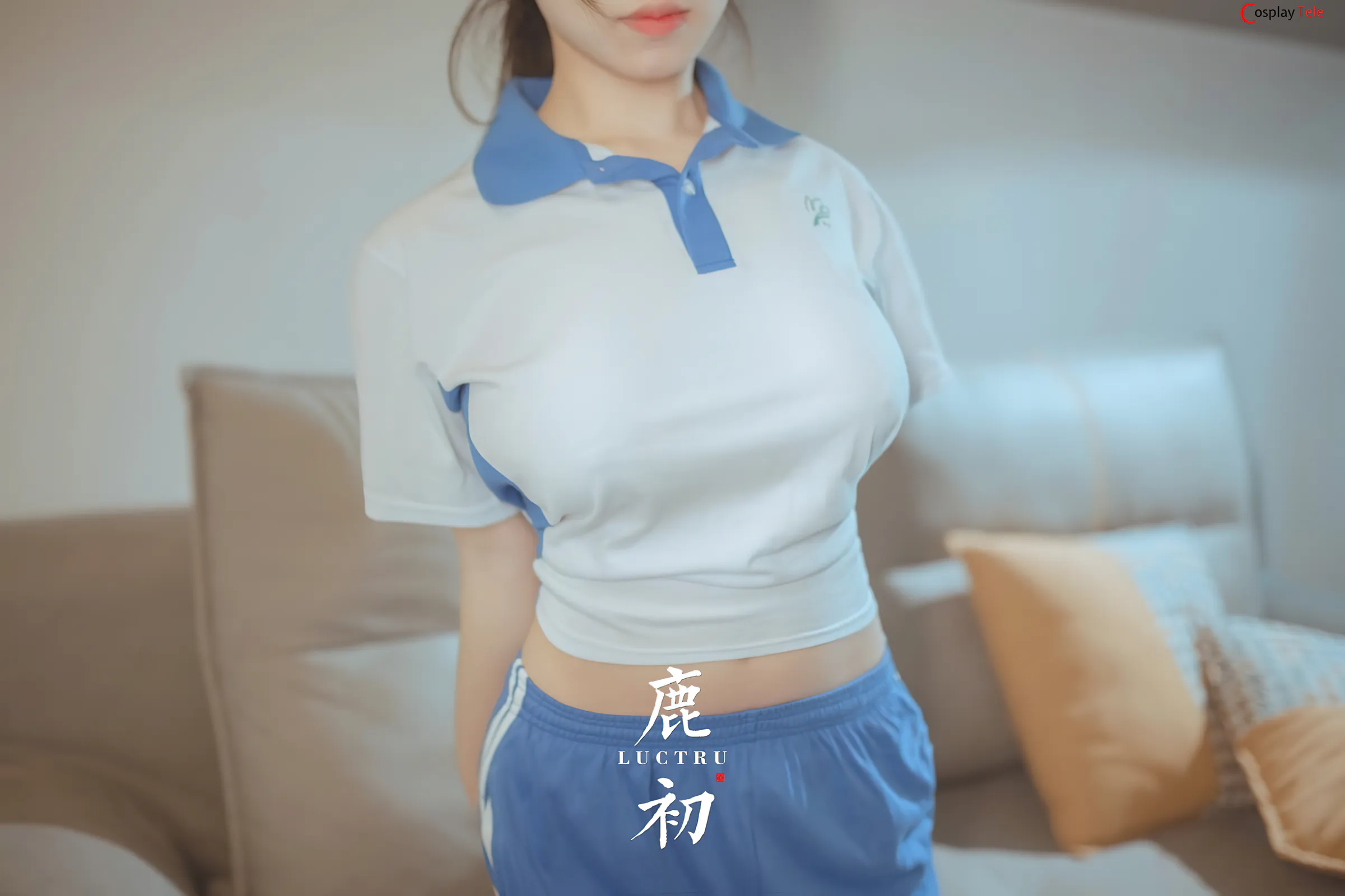 鹿初 (Shika-hatsu) – Busty School Girl In Uniform “46 photos and 1 video” 第7张图