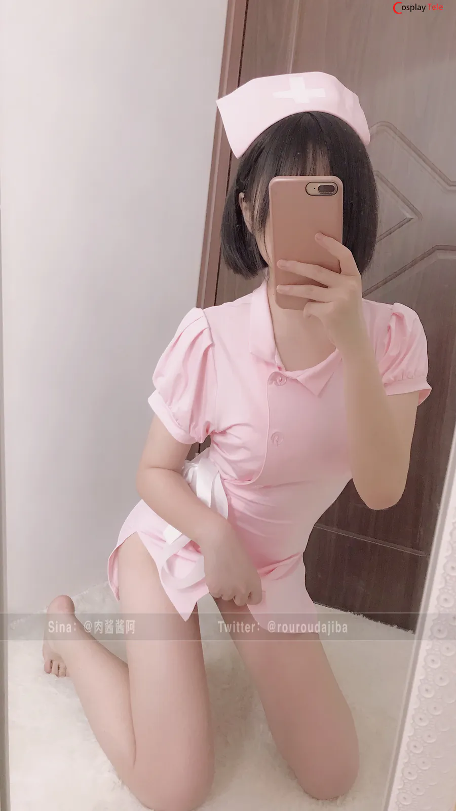 一只肉酱阿 (roujiangdajiba) – Little Nurse “80 photos and 1 video” 第1张图