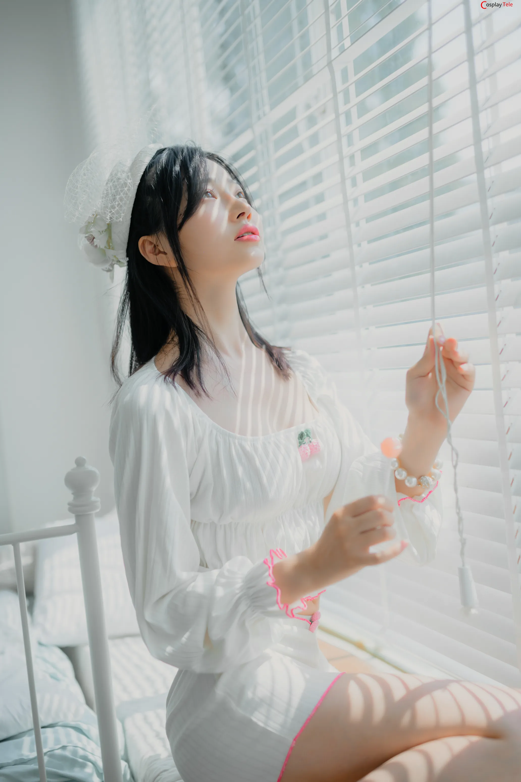 年年Nnian – A Girl Loves Lollipop “35 photos” 第10张图