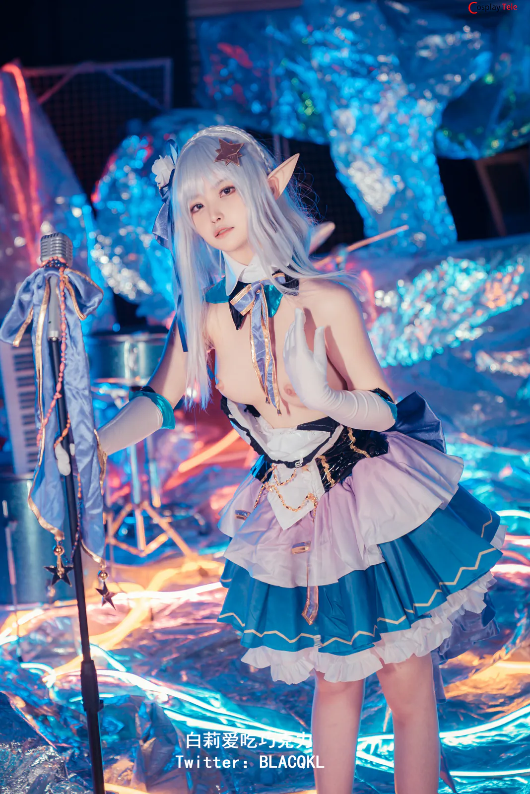 Blacqkl (白莉爱吃巧克力) cosplay Emilia – Re:Zero “62 photos” 第13张图