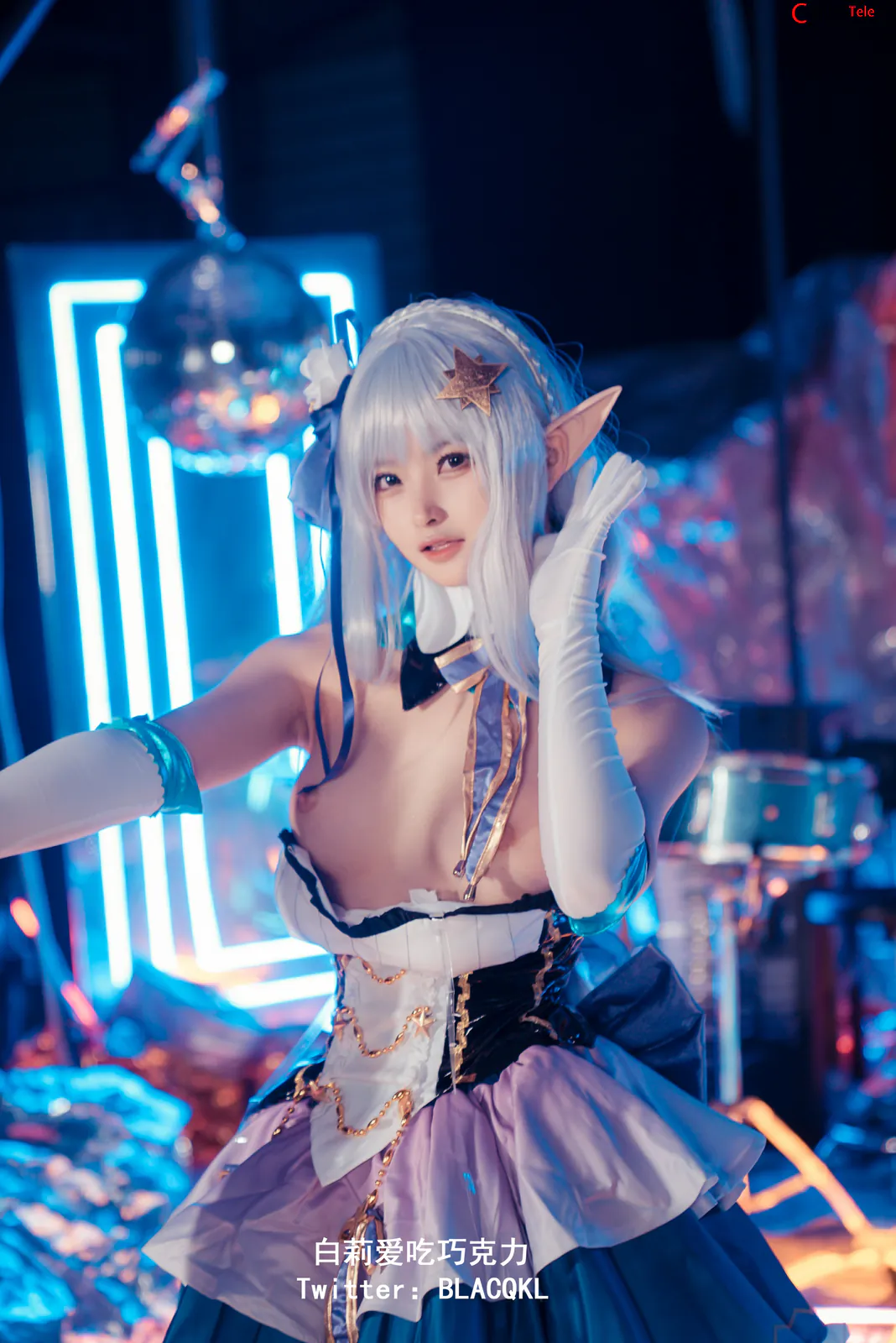 Blacqkl (白莉爱吃巧克力) cosplay Emilia – Re:Zero “62 photos” 第25张图