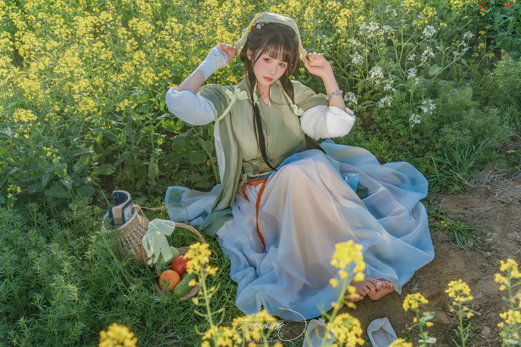 咬一口兔娘ovo (Yaokoututu) cosplay Maomao – The Apothecary Diaries “74 photos and 1 video” 第48张图
