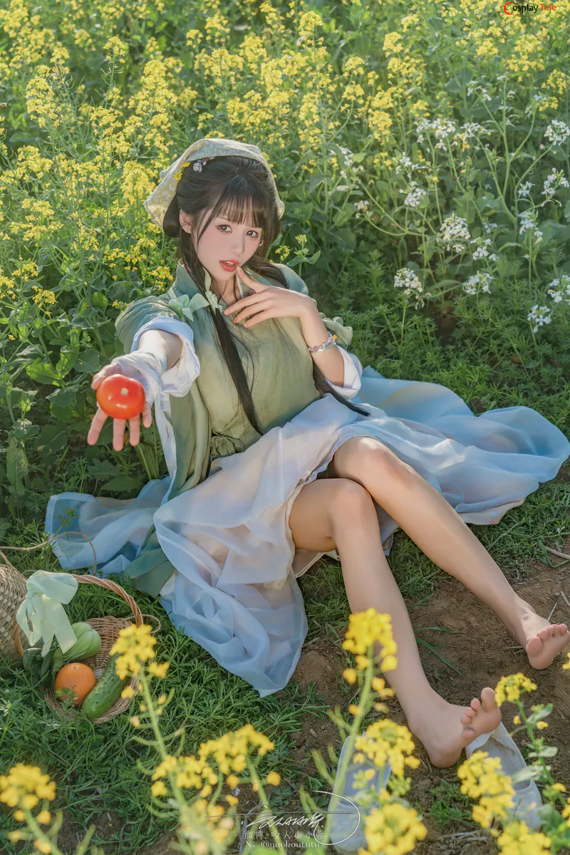咬一口兔娘ovo (Yaokoututu) cosplay Maomao – The Apothecary Diaries “74 photos and 1 video” 第49张图
