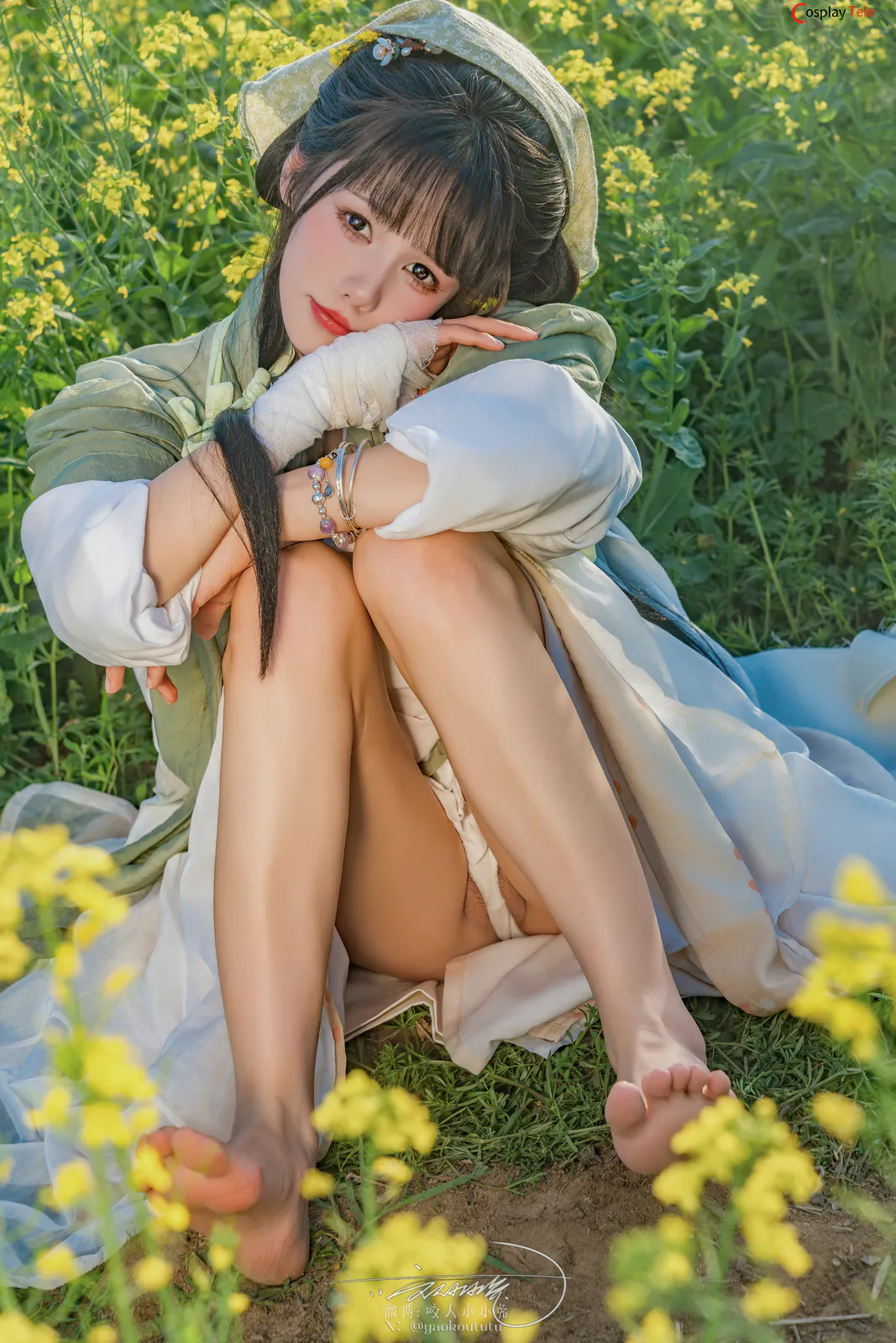 咬一口兔娘ovo (Yaokoututu) cosplay Maomao – The Apothecary Diaries “74 photos and 1 video” 第50张图