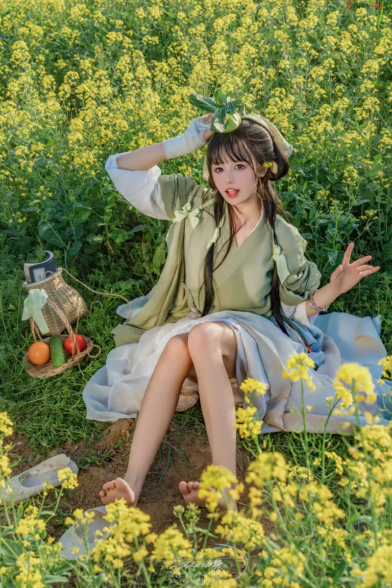 咬一口兔娘ovo (Yaokoututu) cosplay Maomao – The Apothecary Diaries “74 photos and 1 video” 第52张图