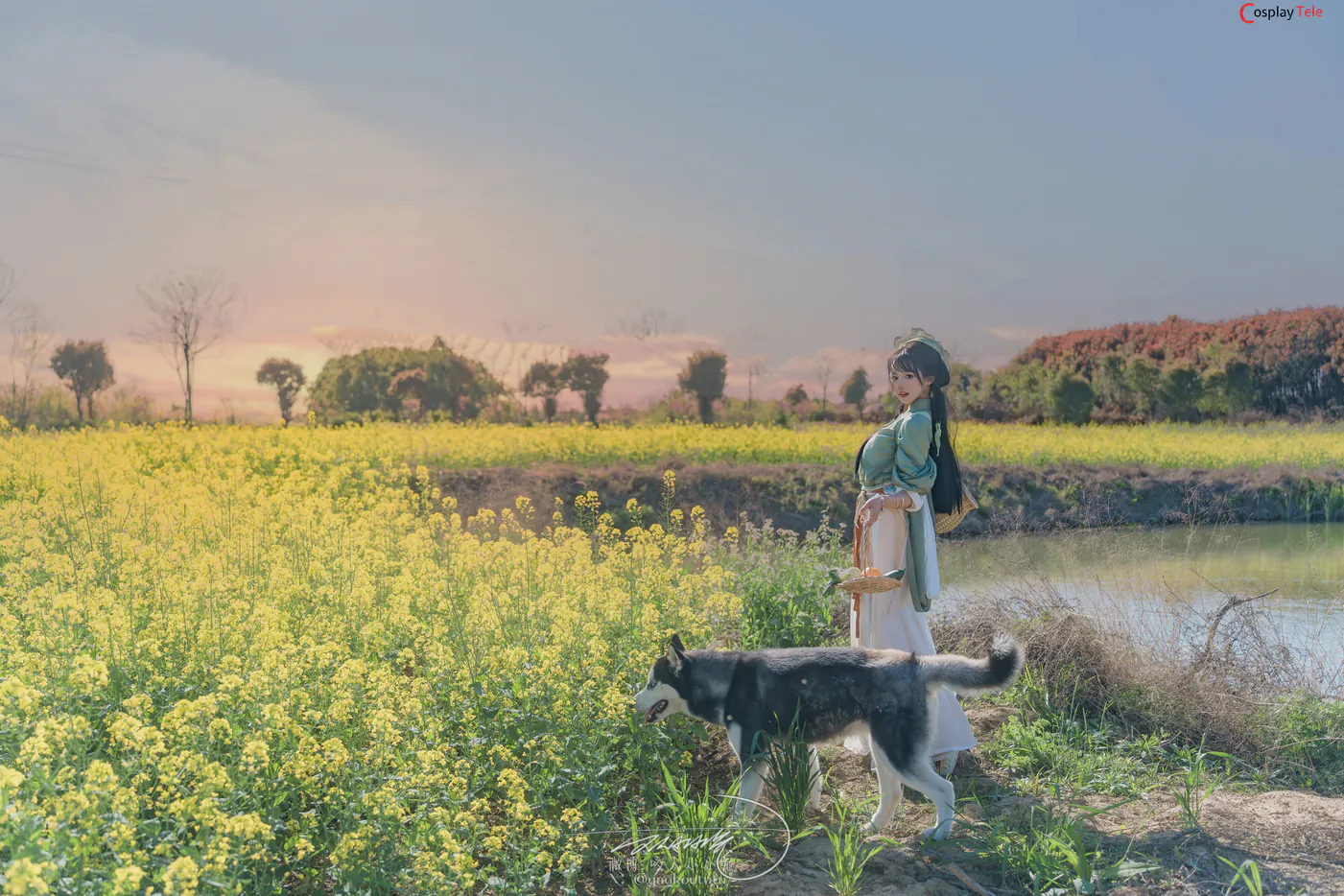 咬一口兔娘ovo (Yaokoututu) cosplay Maomao – The Apothecary Diaries “74 photos and 1 video” 第6张图