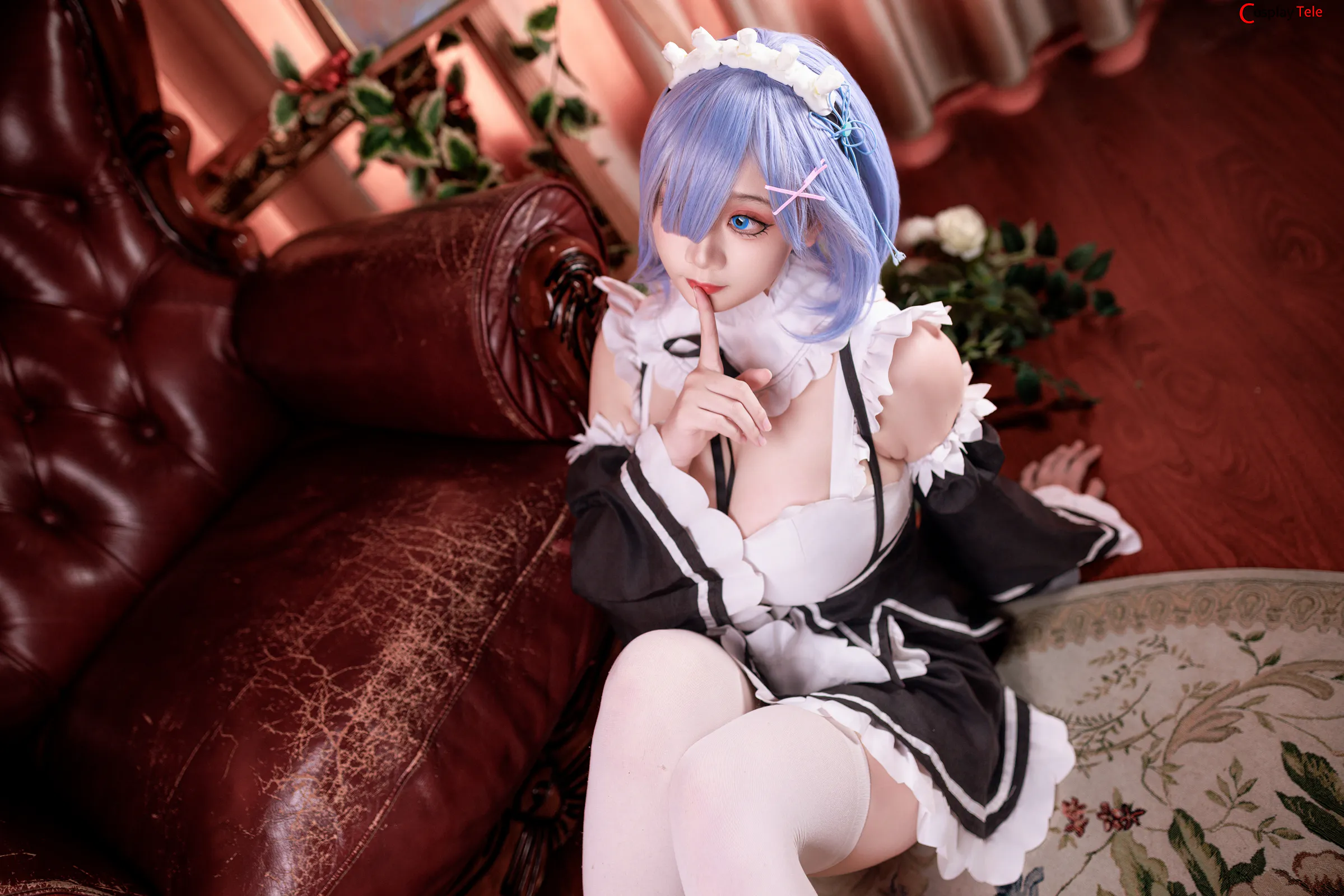 阿雪雪 (axuexue yuki) cosplay Rem – Re:Zero “87 photos and 3 videos” 第9张图