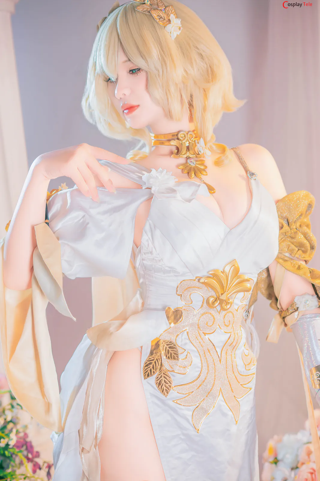 Pyoncos (ピオン) cosplay Aglaea – Honkai:Star Rail “99 photos and 3 videos” 第7张图