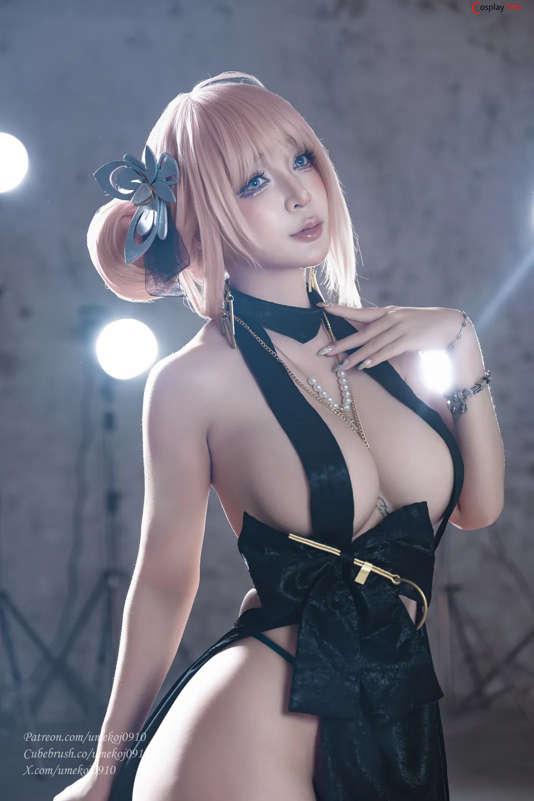 Umeko J cosplay Emma Tactical Upgrade Secret Therapy – NIKKE “96 photos and 6 videos” 第16张图