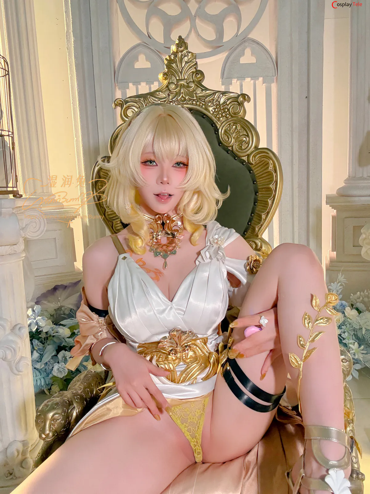 咬一口兔娘ovo (Yaokoututu) cosplay Aglaea – Honkai:Star Rail “143 photos and 4 videos” 第85张图