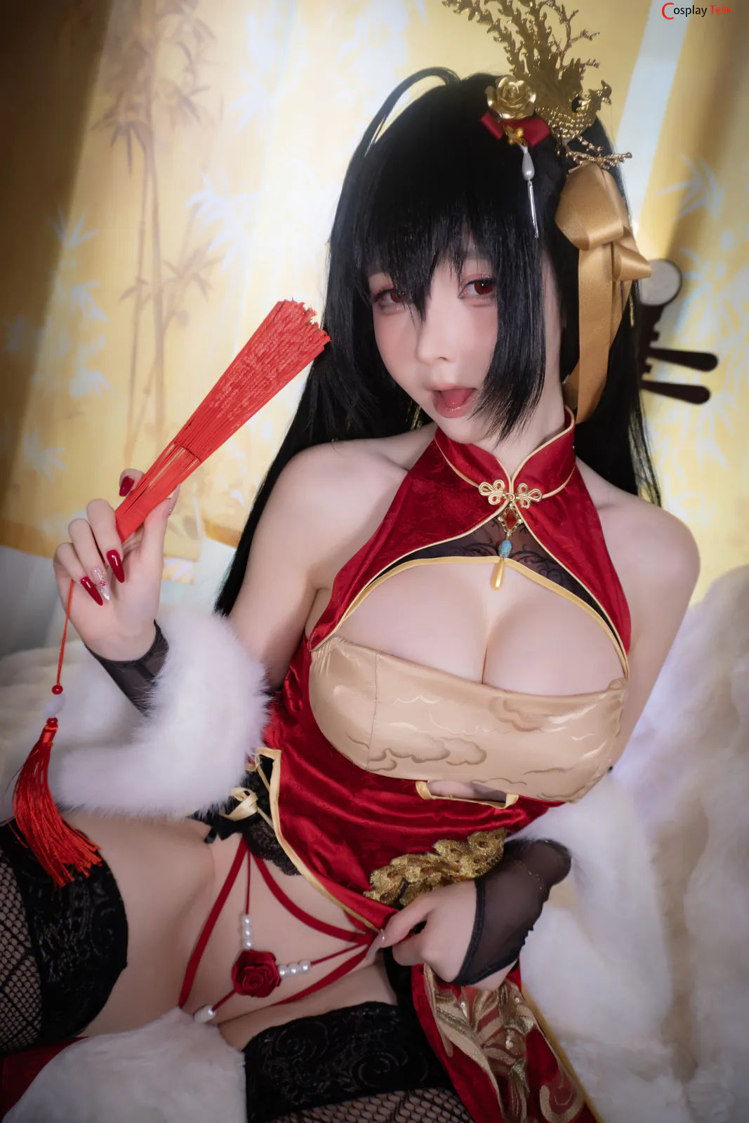 一小央泽 (yixiaoyangzew) cosplay Taihou Cheongsam – Azur Lane “103 photos and 2 videos” 第2张图